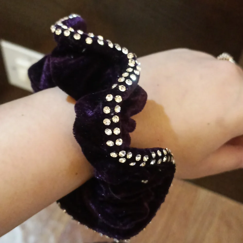 Hair or hand band velvety and diamond studded(set of 2) wine and blue color - Picture 1 of 4